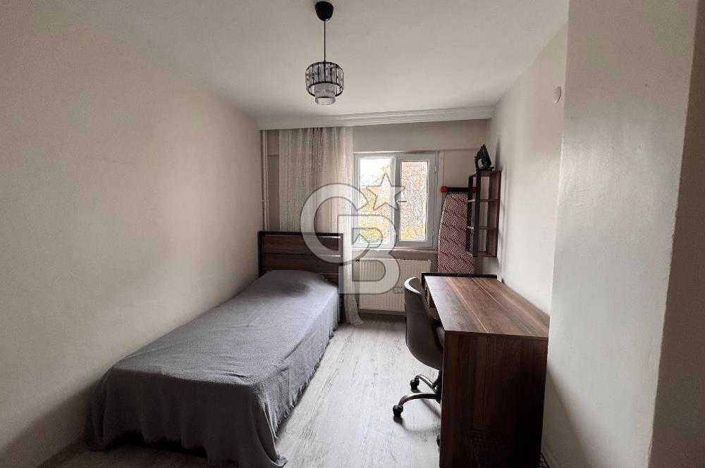 KADIKÖY CAFERAĞA'DA BALKONLU 2+1 KİRALIK DAİRE