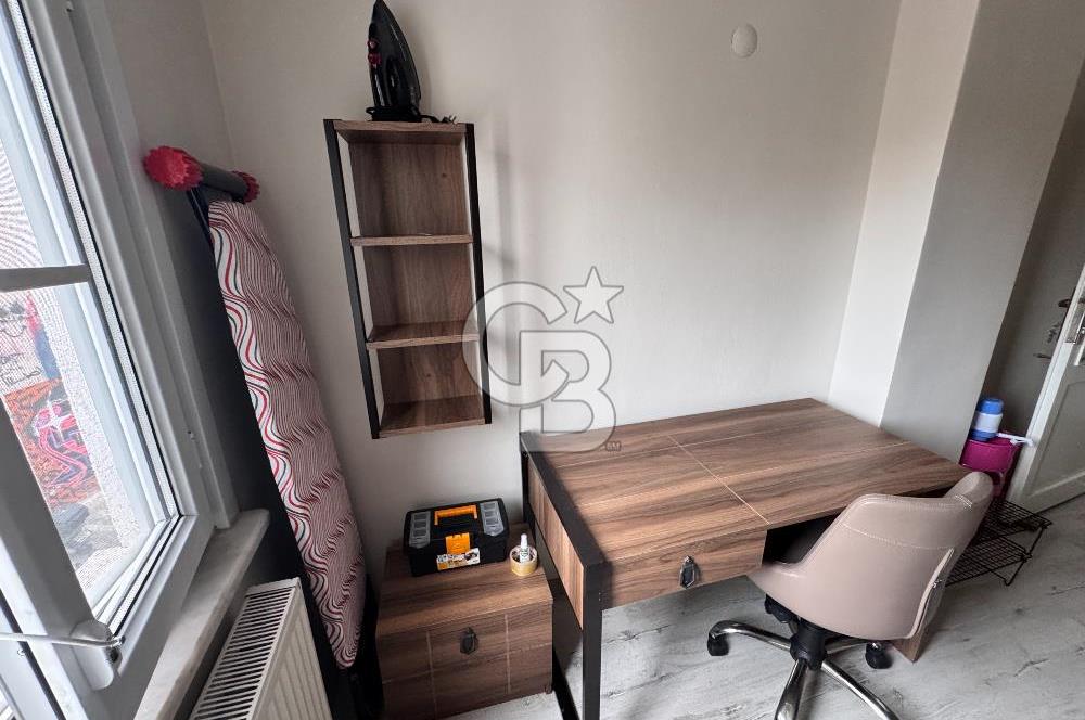 KADIKÖY CAFERAĞA'DA BALKONLU 2+1 KİRALIK DAİRE