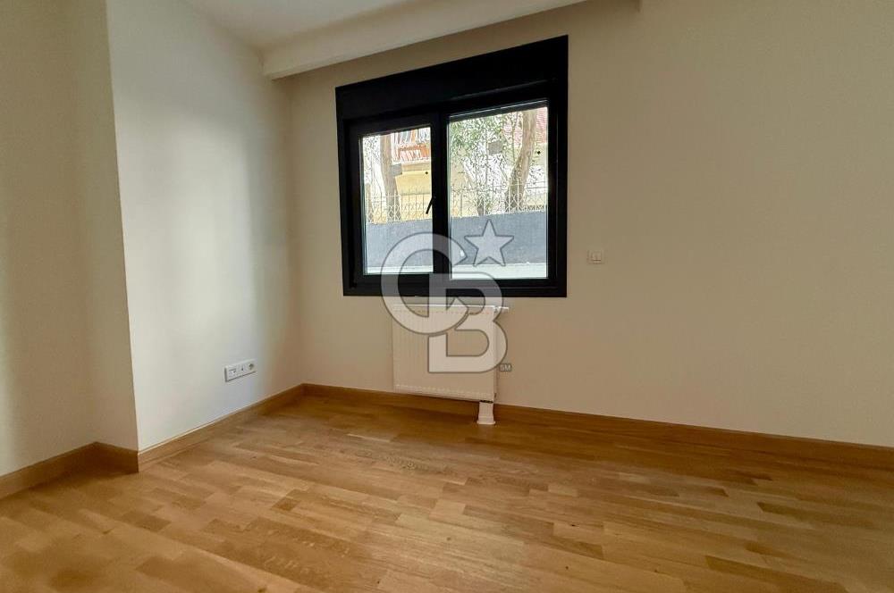 Caddebostan Yalı Parseli Satılık 3+1 Bahçe Katı