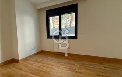 Caddebostan Yalı Parseli Satılık 3+1 Bahçe Katı