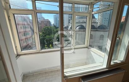 CADDE ÜZERİ METRO DURAGI YAKININDA MASRAFSIZ OFİS KATI