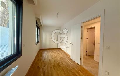 Caddebostan Yalı Parseli Satılık 3+1 Bahçe Katı