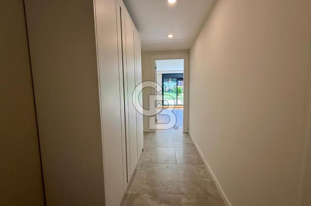 Caddebostan Yalı Parseli Satılık 3+1 Bahçe Katı