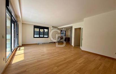 Caddebostan Yalı Parseli Satılık 3+1 Bahçe Katı