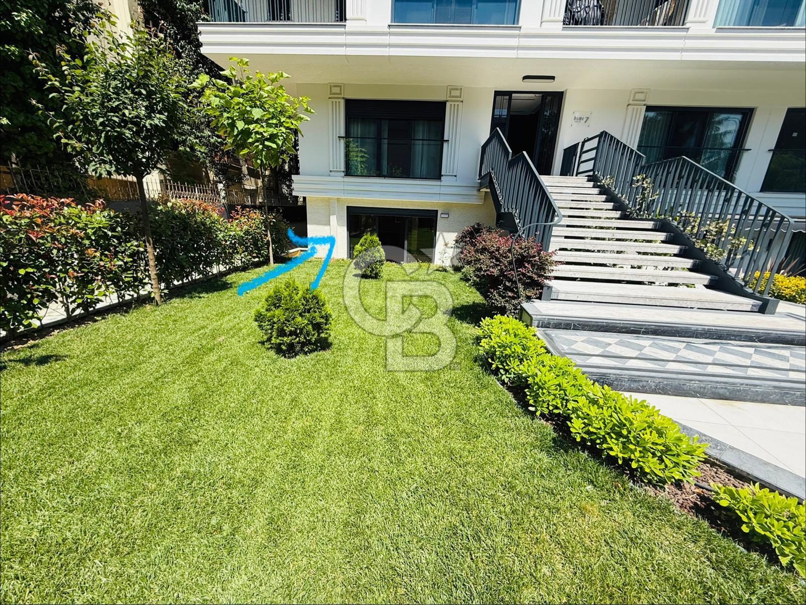 Caddebostan Yalı Parseli Satılık 3+1 Bahçe Katı