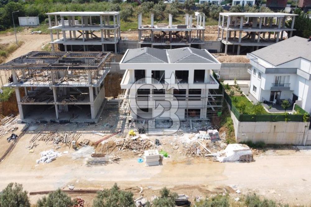KAYAPADA LÜKS VE KONFOR BİRADA TAKASA UYGUN SATILIK 2 ADET VİLLA