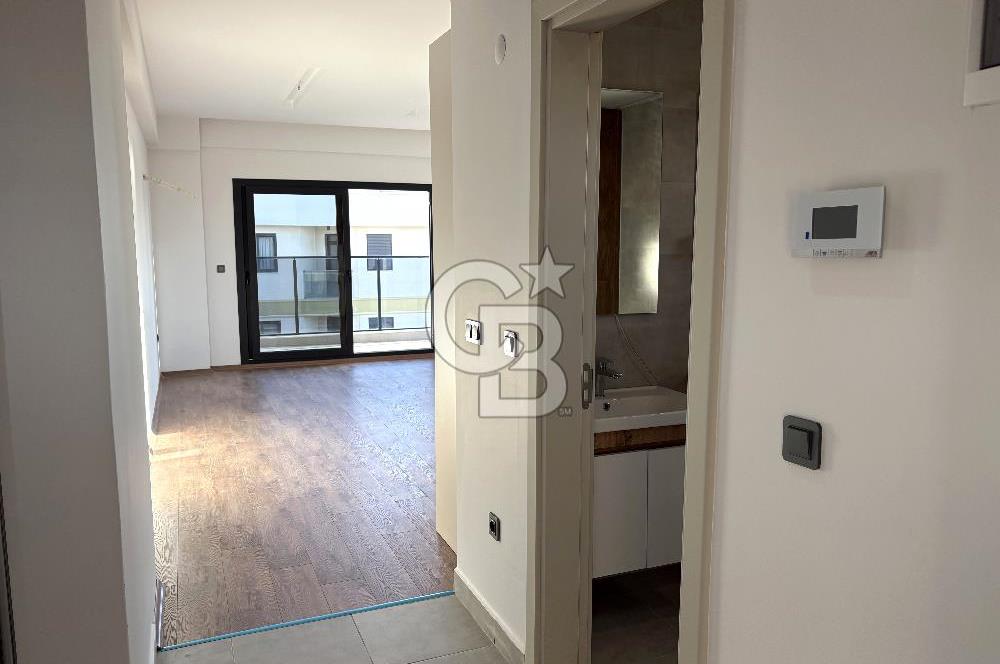 KUŞADASI SAHİL ATATÜRK BULVARI SATILIK 2+1 DAİRE