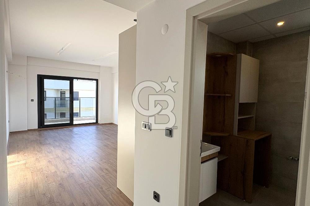 KUŞADASI SAHİL ATATÜRK BULVARI SATILIK 2+1 DAİRE