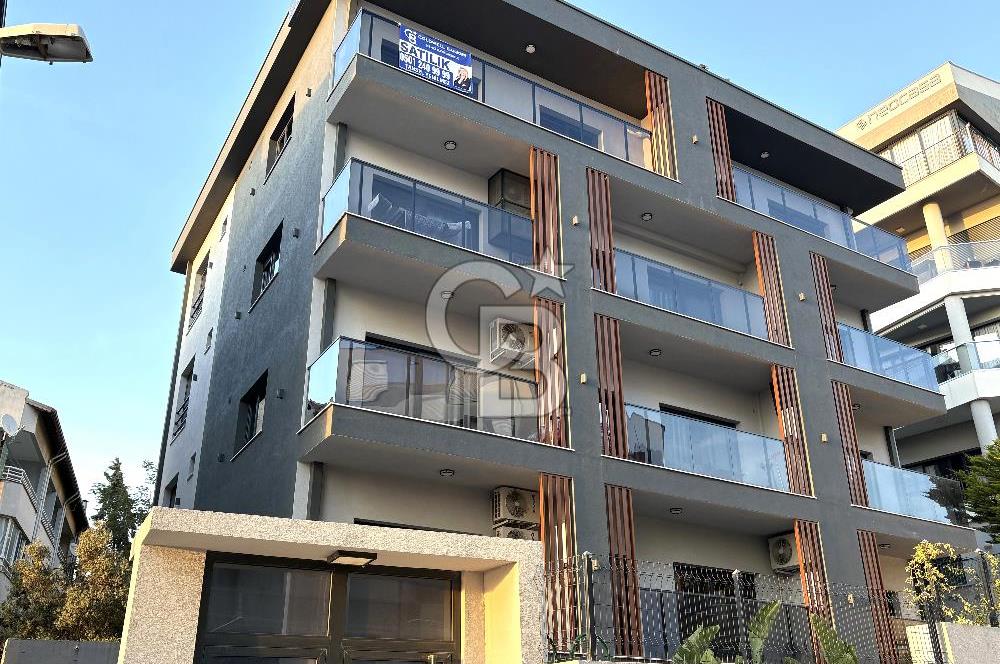 KUŞADASI SAHİL ATATÜRK BULVARI SATILIK 2+1 DAİRE