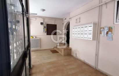 KÜKÜRTLÜ CADDESİ ÜZERİNDE SATILIK GENİŞ 2+1 DAİRE