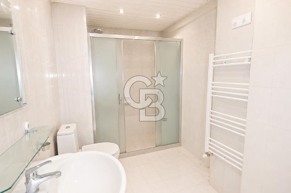 KÜKÜRTLÜ CADDESİ ÜZERİNDE SATILIK GENİŞ 2+1 DAİRE