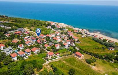 Şile Sahilköyde Denize 700M Mesafe Bahçeli Satılık Müstakil Ev
