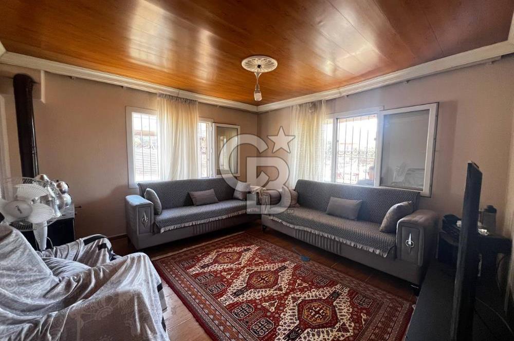 SÜTÇÜLERDE 1083 M2 İÇİNDE 120 M2 MÜSTAKİL YAPILI RIZAİ TAKSİMLİ ZEYTİNLİK 