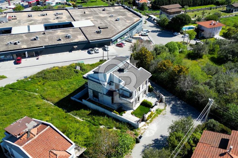 URLA YENİKENT MAH. SATILIK İKİZ VİLLA