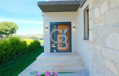 URLA YENİKENT MAH. SATILIK İKİZ VİLLA