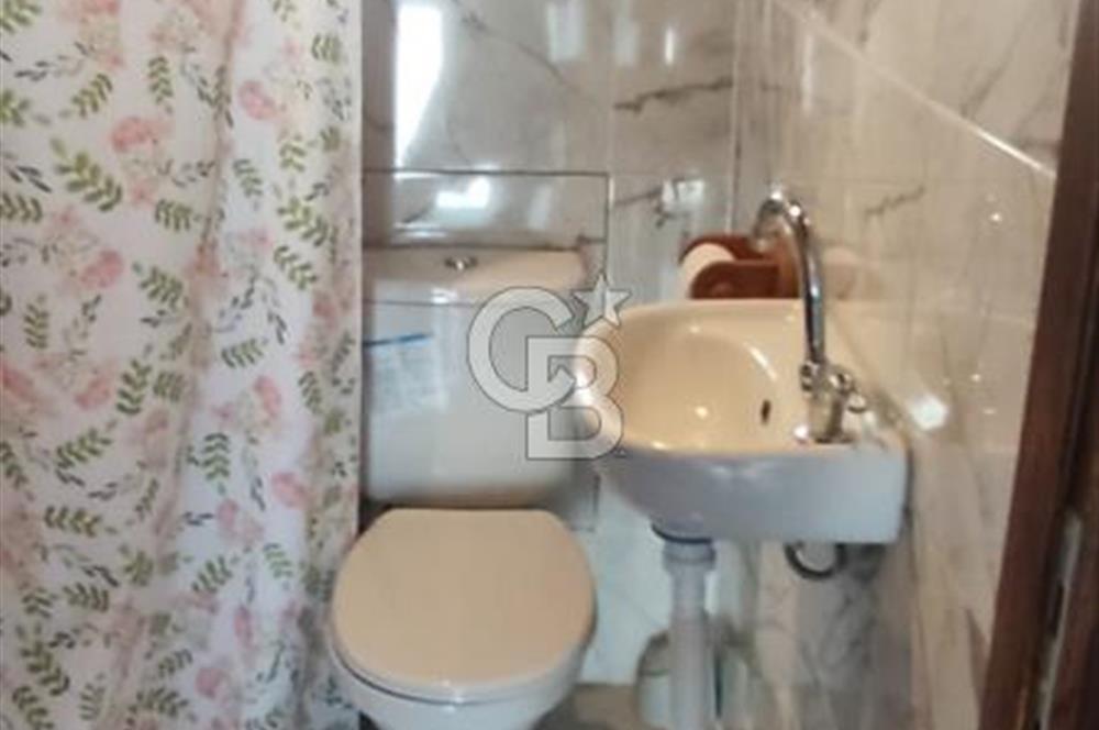 AYVALIK MERKEZ'DE TARİHİ DOKUDA SATILIK EŞYALI MÜSTAKİL EV