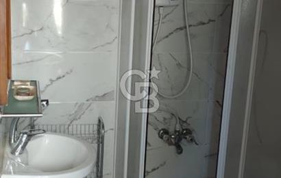 AYVALIK MERKEZ'DE TARİHİ DOKUDA SATILIK EŞYALI MÜSTAKİL EV