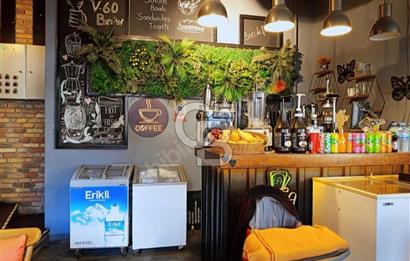 ESAT CADDESİ'NDE ANA CADDE ÜZERİNDE DEVREN CAFE