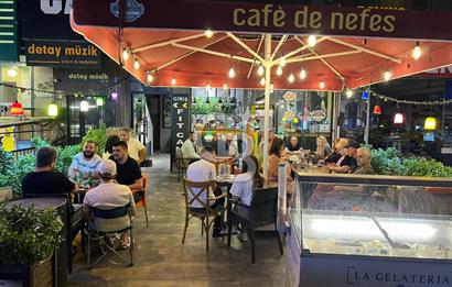 ESAT CADDESİ'NDE ANA CADDE ÜZERİNDE DEVREN CAFE