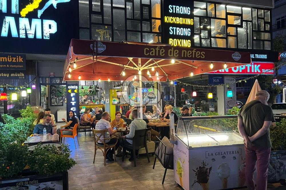 ESAT CADDESİ'NDE ANA CADDE ÜZERİNDE DEVREN CAFE