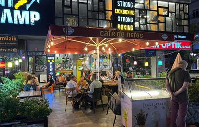 ESAT CADDESİ'NDE ANA CADDE ÜZERİNDE DEVREN CAFE