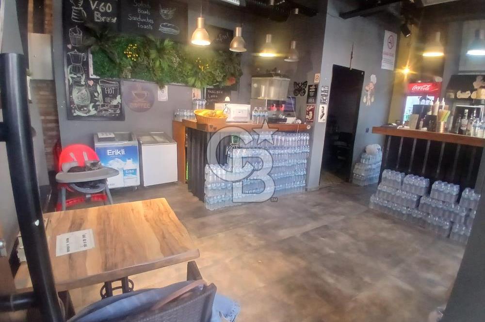 ESAT CADDESİ'NDE ANA CADDE ÜZERİNDE DEVREN CAFE