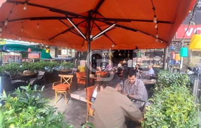 ESAT CADDESİ'NDE ANA CADDE ÜZERİNDE DEVREN CAFE