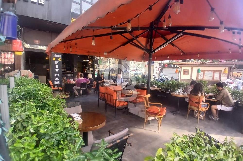 ESAT CADDESİ'NDE ANA CADDE ÜZERİNDE DEVREN CAFE