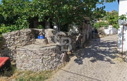 AYVALIK BULUTÇEŞME KÖYÜ'NDE KUYULU 130 m2 ARSALI KÖY EVİ