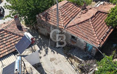 AYVALIK BULUTÇEŞME KÖYÜ'NDE KUYULU 130 m2 ARSALI KÖY EVİ