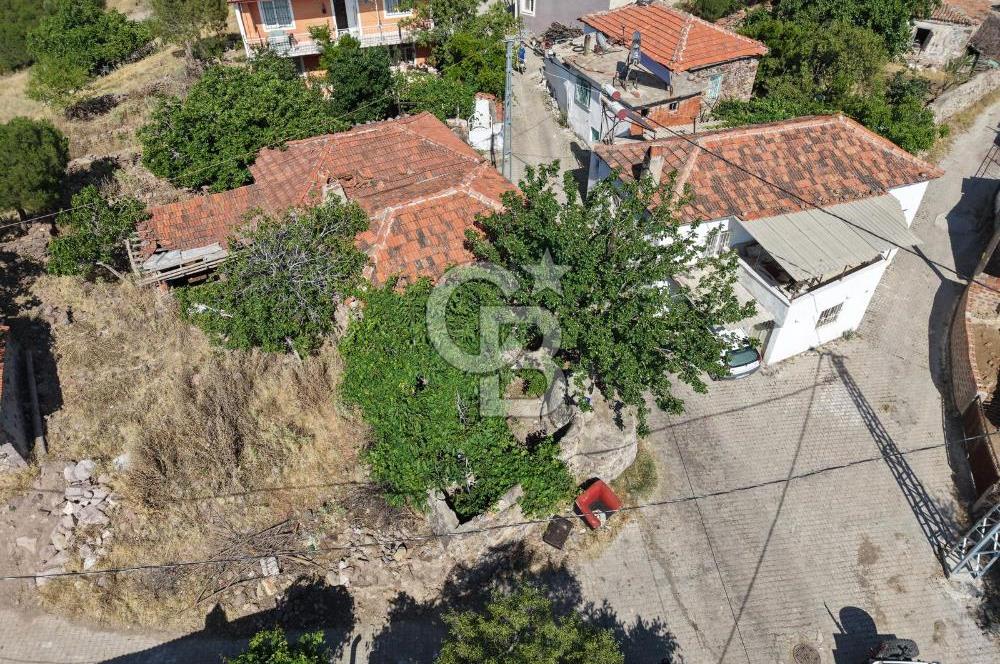 AYVALIK BULUTÇEŞME KÖYÜ'NDE KUYULU 130 m2 ARSALI KÖY EVİ