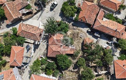 AYVALIK BULUTÇEŞME KÖYÜ'NDE KUYULU 130 m2 ARSALI KÖY EVİ