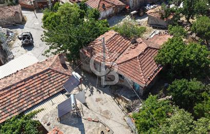 AYVALIK BULUTÇEŞME KÖYÜ'NDE KUYULU 130 m2 ARSALI KÖY EVİ