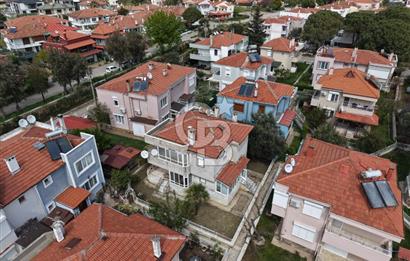 Ayvalık Sefa Çamlık 'ta 3+1 Müstakil Villa