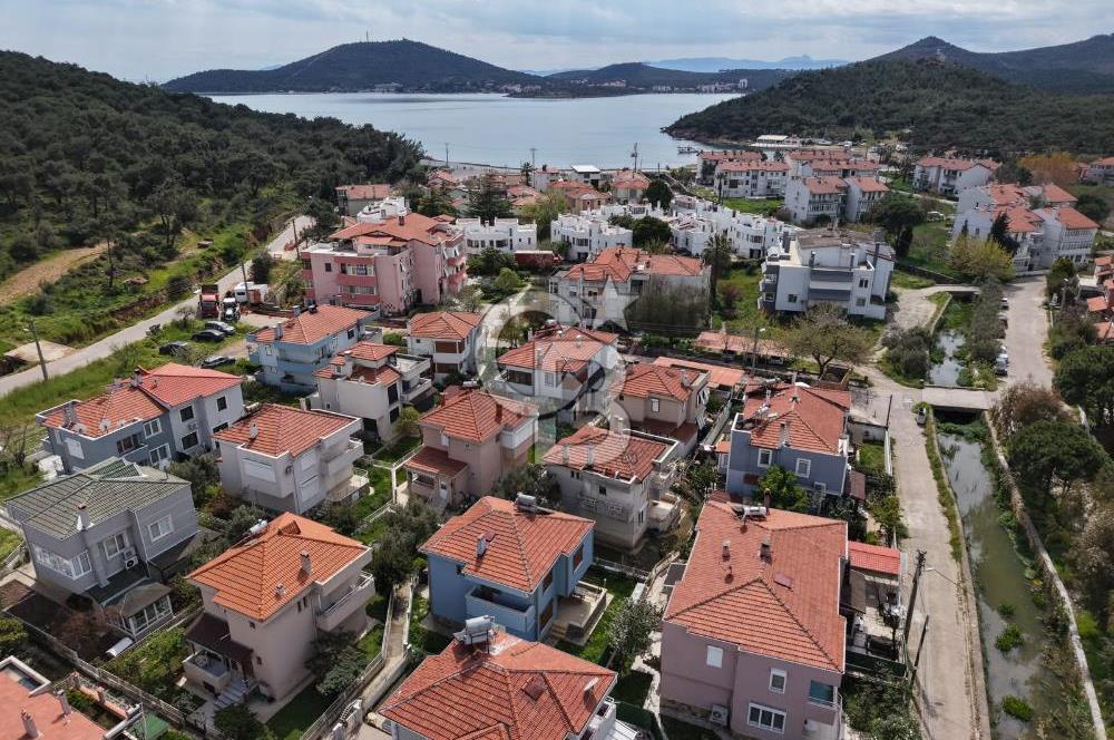 Ayvalık Sefa Çamlık 'ta 3+1 Müstakil Villa
