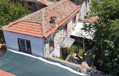 Ayvalık Hamdibey Mahallesi Rum evi