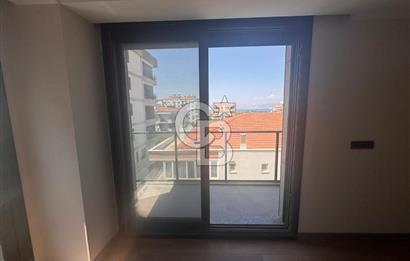 Narlıdere Yenikale Mahallesi'nde, TAKEV Okulu'na Yürüme Mesafesinde Sıfır 3+1 Daire