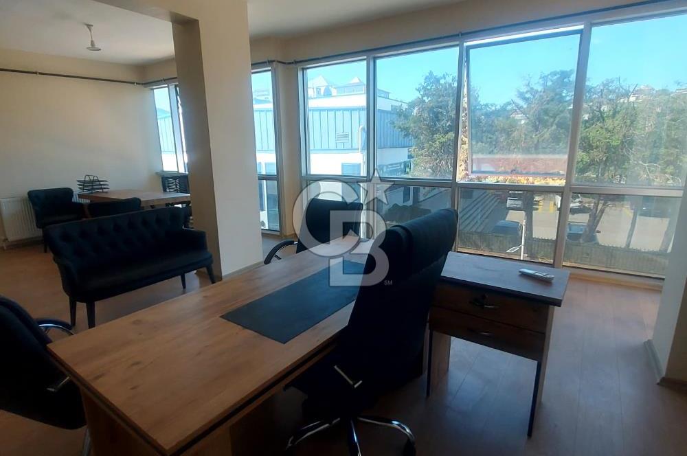 ÇAYIROVA BEL.KARŞISINDA 60 M2 EŞYALI PRESTİJLİ KİRALIK OFİS