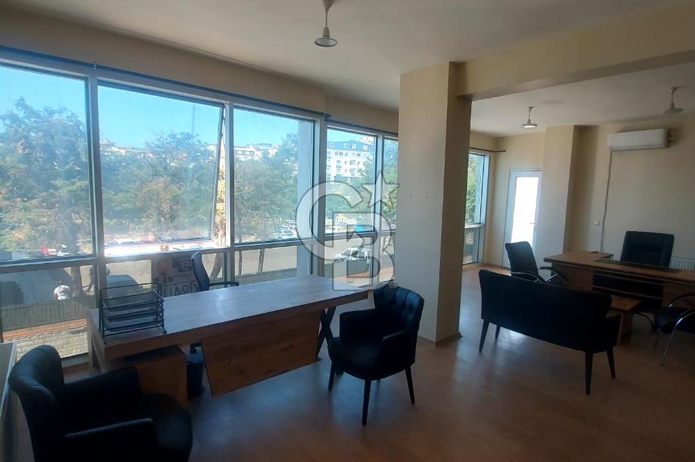 ÇAYIROVA BEL.KARŞISINDA 60 M2 EŞYALI PRESTİJLİ KİRALIK OFİS