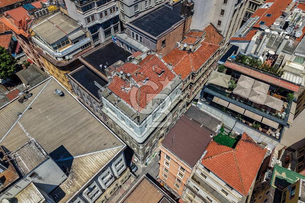YAKUT HAN, Karaköy'de Otel Dönüşümüne Uygun Tarihi Kiralık Bina