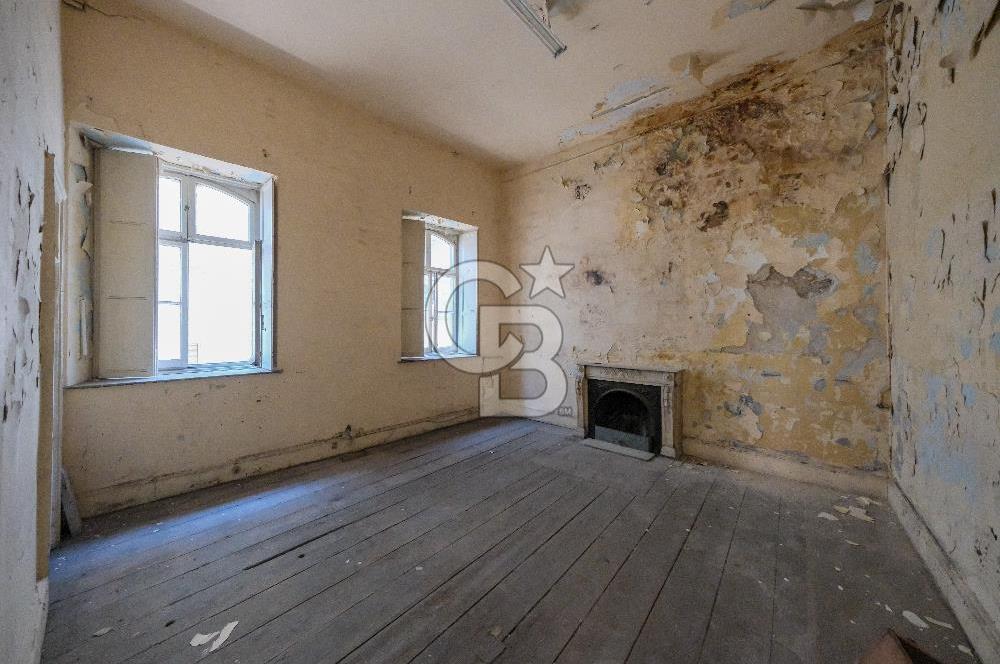 YAKUT HAN, Karaköy'de Otel Dönüşümüne Uygun Tarihi Kiralık Bina