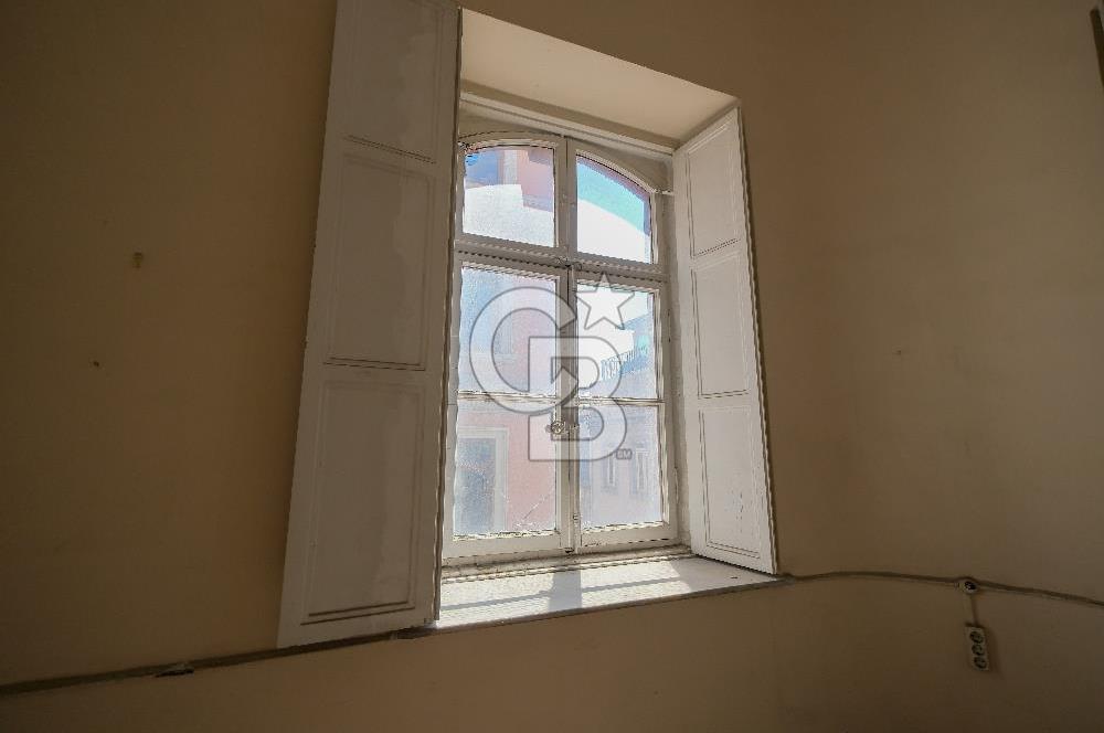 YAKUT HAN, Karaköy'de Otel Dönüşümüne Uygun Tarihi Kiralık Bina