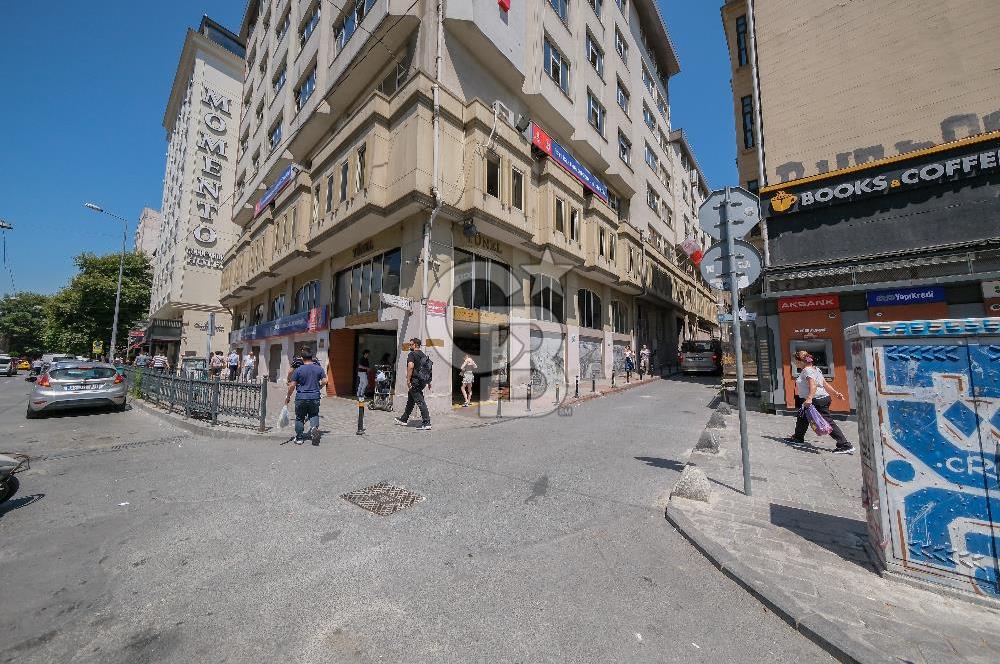 YAKUT HAN, Karaköy'de Otel Dönüşümüne Uygun Tarihi Kiralık Bina