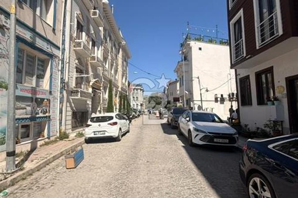 SULTANAHMET OTELLER BÖLGESİNDE 4 KATLI SATILIK BİNA