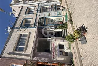 SULTANAHMET OTELLER BÖLGESİNDE 4 KATLI SATILIK BİNA - 1 - 359069