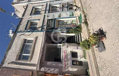 SULTANAHMET OTELLER BÖLGESİNDE 4 KATLI SATILIK BİNA