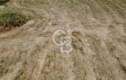 Foça Gerenköy'de Satılık 838 m2 Tarla