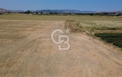 Foça Gerenköy'de Satılık 838 m2 Tarla