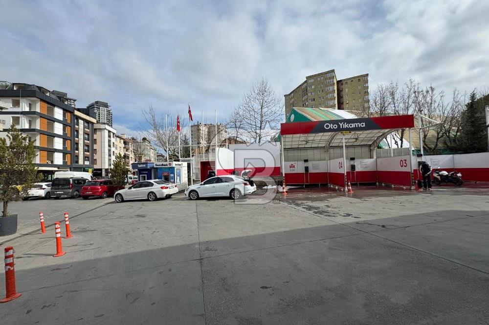 Ümraniye Atakent te Satılık Akaryakıt İstasyonu 