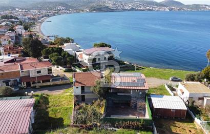 Yenifoça Gencelli'de Satılık Deniz Manzaralı Villa